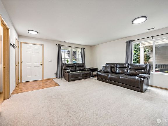 5th image of 18716 94th Avenue Ct E