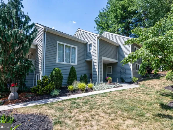 40 Gibraltar Rd, Reading, PA 19606