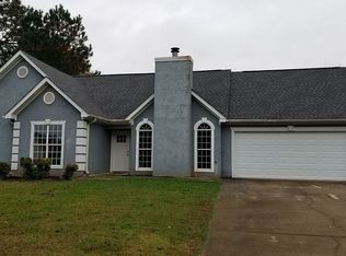 60 McIntosh Estates Ct, Sharpsburg, GA