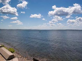 1 Beach Rd, Bristol, RI 02809