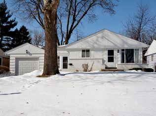 416 N Derbyshire Ave, Arlington Heights, IL