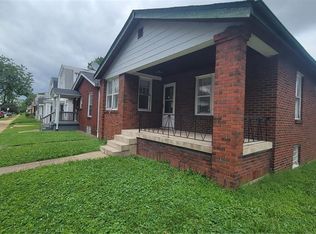 4660 Ray Ave, Saint Louis, MO 63116