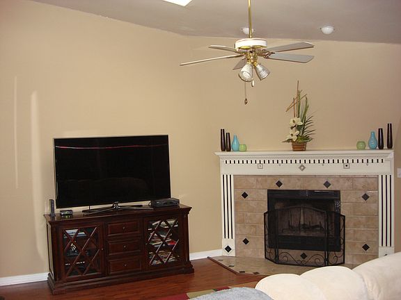 3rd image of 905 Piedmont Pl Unit 3