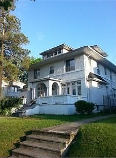 2nd image of 638-642 Broadway