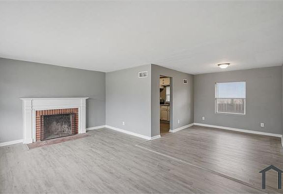 2nd image of 4502 Stivers St