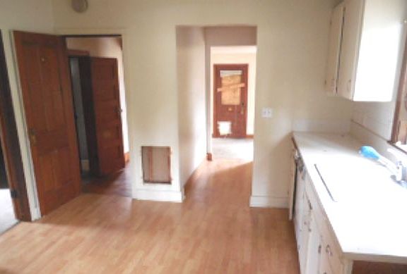 2nd image of 1715 Lombard Ave