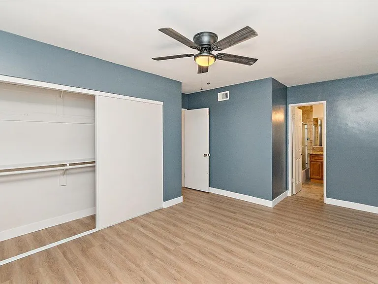 7757 La Mesa Way — Photo 16