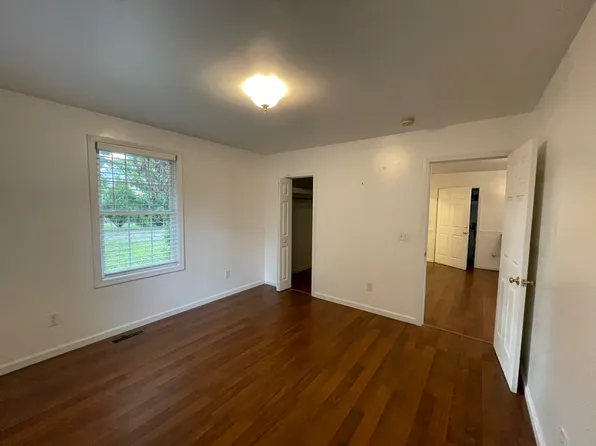 2203 Yaupon Dr, Wilmington, NC 28401