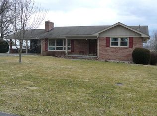 1500 Claremont Ct, Pulaski, VA 24301