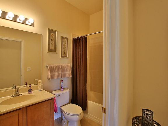 4th image of 1318 Hansberry Ln
