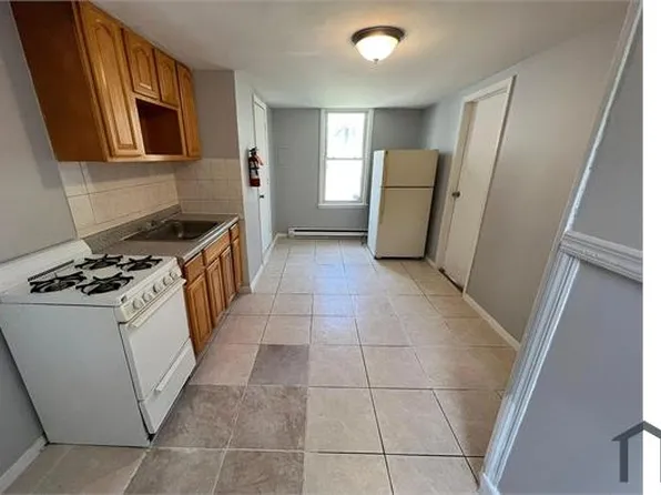 142 Inslee Pl, Elizabethport, NJ