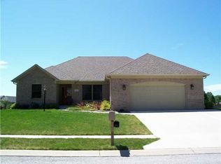 742 Raintree Dr, Avon, IN 46123