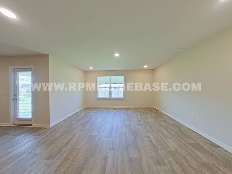 808 Moorhen Way — Photo 4