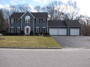 70 River Farm Dr, East Greenwich, RI 02818