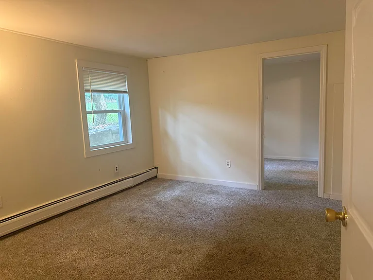 31 Pleasant St #1 — Photo 5