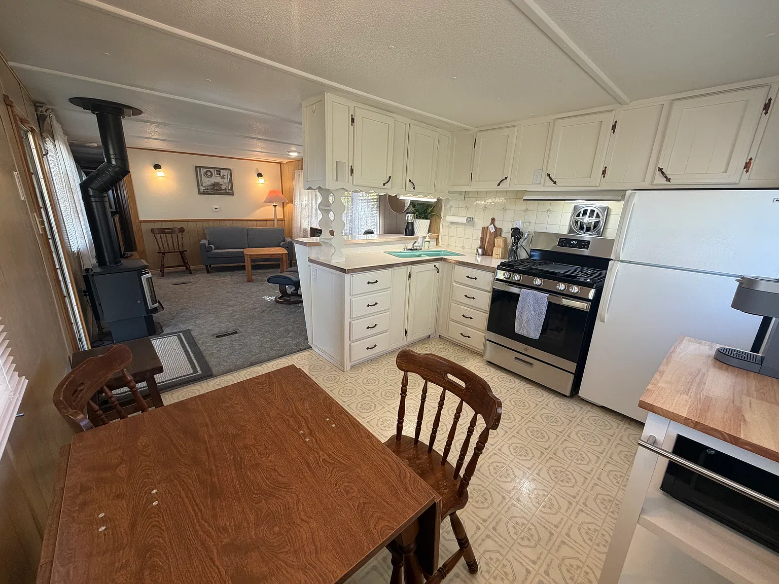 2 bed, $1,800 — Photo 4