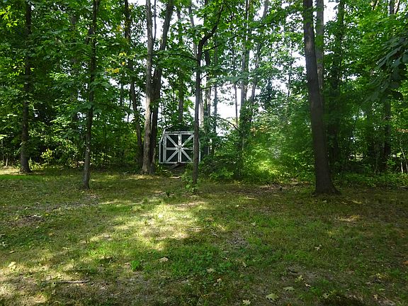 3rd image of 225 Chatahm Dr