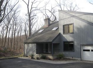8 Franklin Dr, Bedford Hills, NY 10507