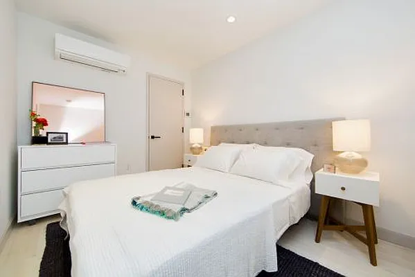 Rented by Voro New York | media 5