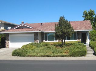 1000 Hawthorne Cir, Rohnert Park, CA 94928