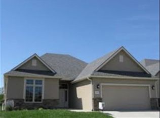 2127 SW Village Hall Rd, Topeka, KS 66614