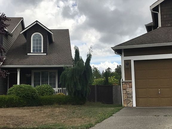 3rd image of 3206 Cardinal Dr NW