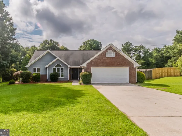250 Meadow View Dr, Grayson, GA 30017