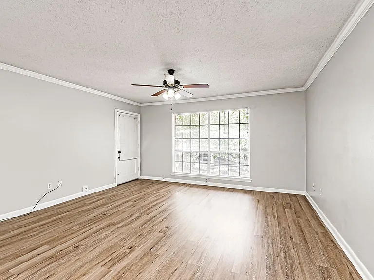 10426 Jefferson Hwy #H — Photo 7