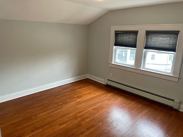 Front bedroom.