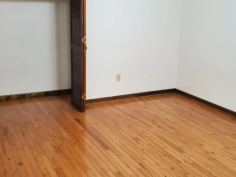 7001 Pauline Cir — Photo 25