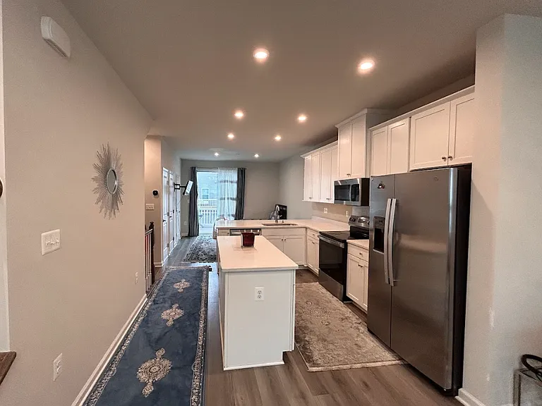 4607 Abbotswell Pl — Photo 4