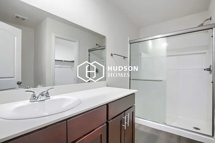 158 Westview Dr — Photo 10