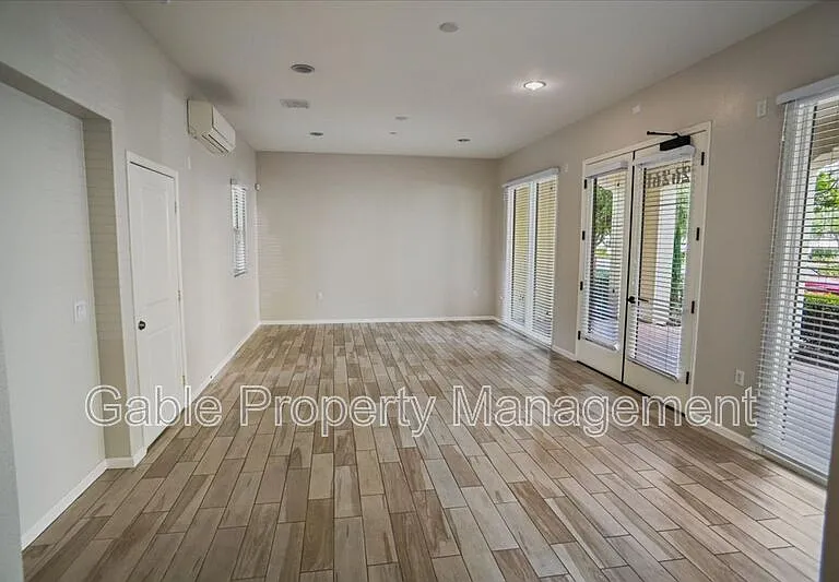 26261 Prima Way #COMML STUDIO — Photo 7