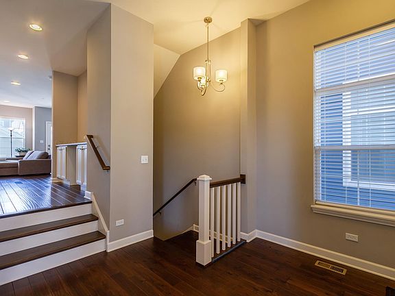 2nd image of 6 N Dryden Pl