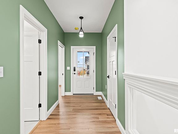 4th image of 5223 Verdant Ln