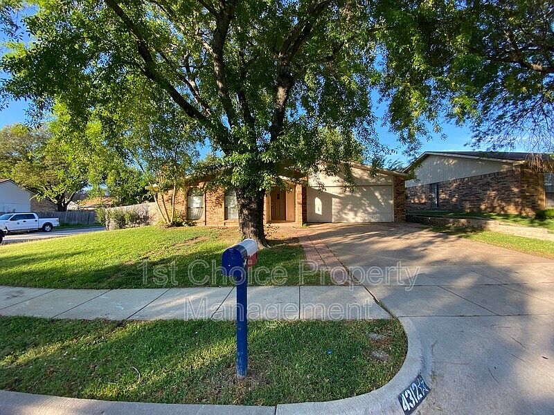1st image of 4312 Spindletree Ln