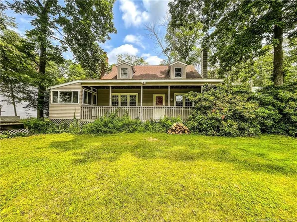 133 Deepwood Drive, Lebanon, CT 06249