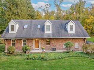 761 Lougeay Rd, Pittsburgh, PA 15235