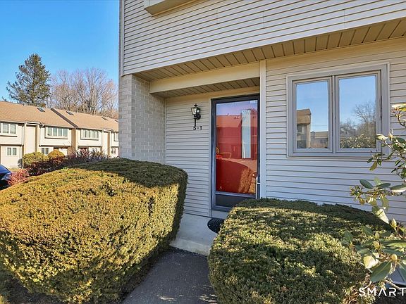 2nd image of 827 Oronoke Road APT 5-1