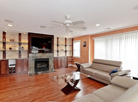 4th image of 7707 W Westwood Dr Unit 3A