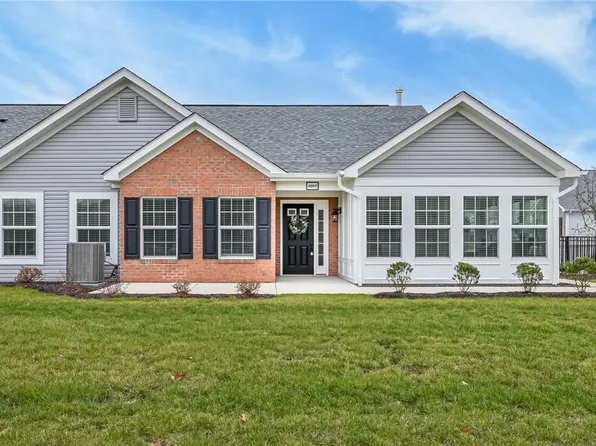 4005 Yorkshire Way, Zelienople, PA 16063
