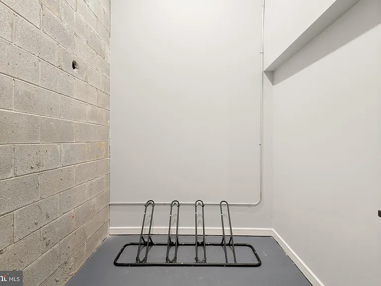 3215 Mount Pleasant St NW #201 — Photo 27