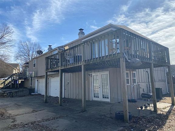 3rd image of 11422 E 75th St
