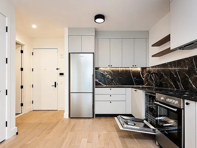 260 Gold St #1008 — Photo 5