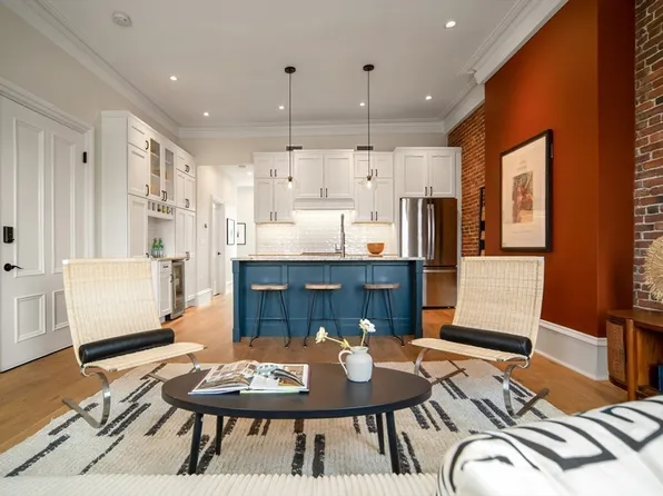 797 E Broadway #2, Boston, MA 02127