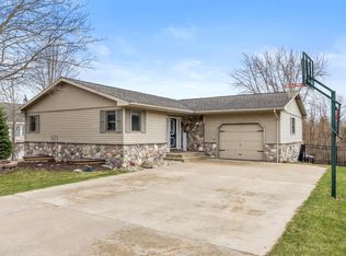 356 Birch St, Fremont, MI 49412