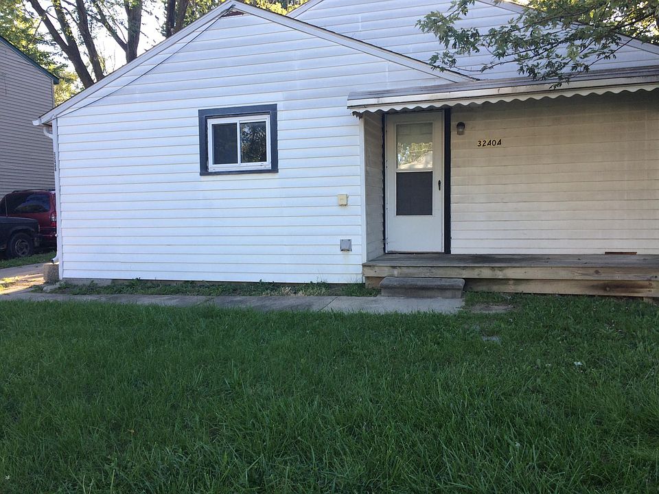 1st image of 32404 Lapeer Dr