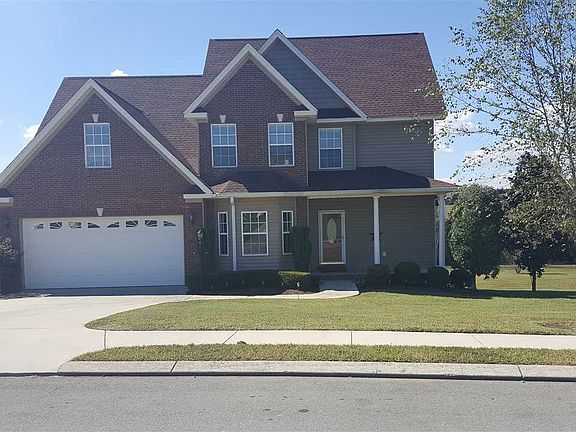2nd image of 110 Peppertree Dr NE