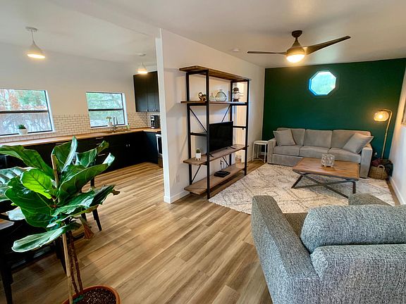 3rd image of 2115 Warmlands Ave