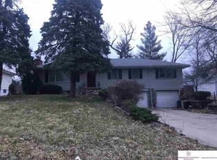 6106 Read St, Omaha, NE 68152